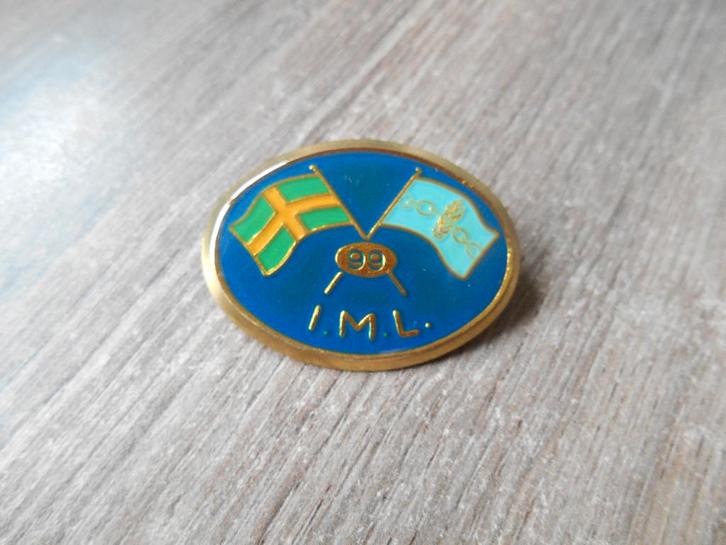IML 99 speld International Marching League Vierdaagse, Verzamelen, Speldjes, Pins en Buttons, Zo goed als nieuw, Speldje of Pin