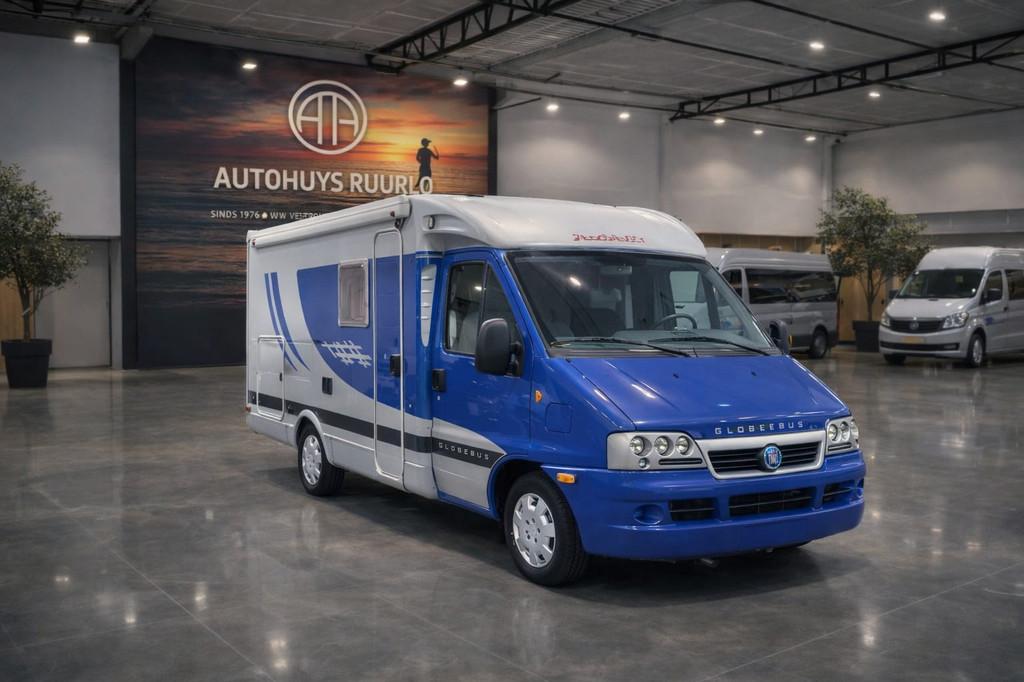 Dethleffs GLOBEBUS 2 offgrid 4PERS.NIEUWSTAAT ! 540cm lengte, Caravans en Kamperen, Campers, Ringverwarming, Info@autohuysruurlo.nl