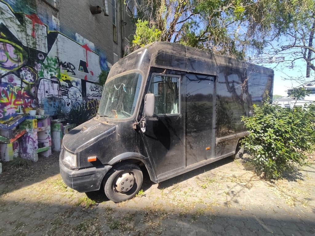 IVECO Casco Camper - Maak er zelf iets moois van! met APK, Overige merken, Buscamper of Camperbus, Tot en met 2, Handgeschakeld