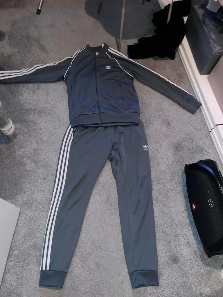 Adidas Trainingspak, Maat 48/50 (M), Ophalen of Verzenden, Zo goed als nieuw, Grijs