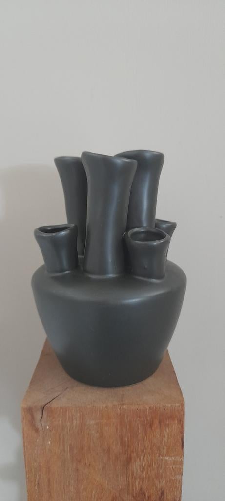 Daan Kromhout tulpenvaas toetervaasje, Steen, Zwart, Ophalen of Verzenden, Zo goed als nieuw