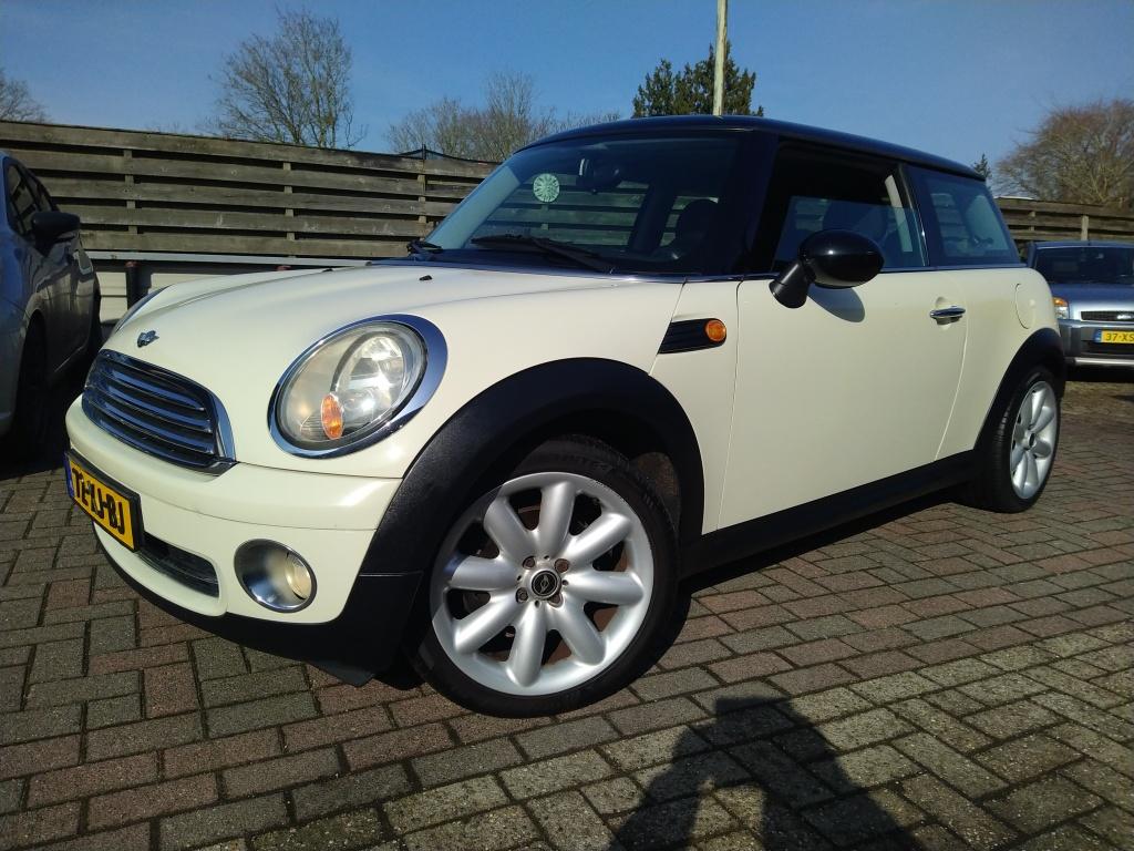 MINI Mini 1.6 Cooper (bj 2007), Auto's, Voorwielaandrijving, Gebruikt, 750 kg, 4 cilinders