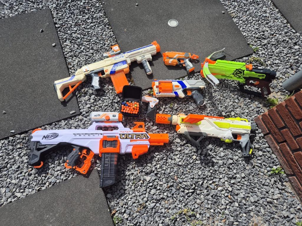 Nerf collectie (incl. elektrische nerf), Ophalen, Gebruikt