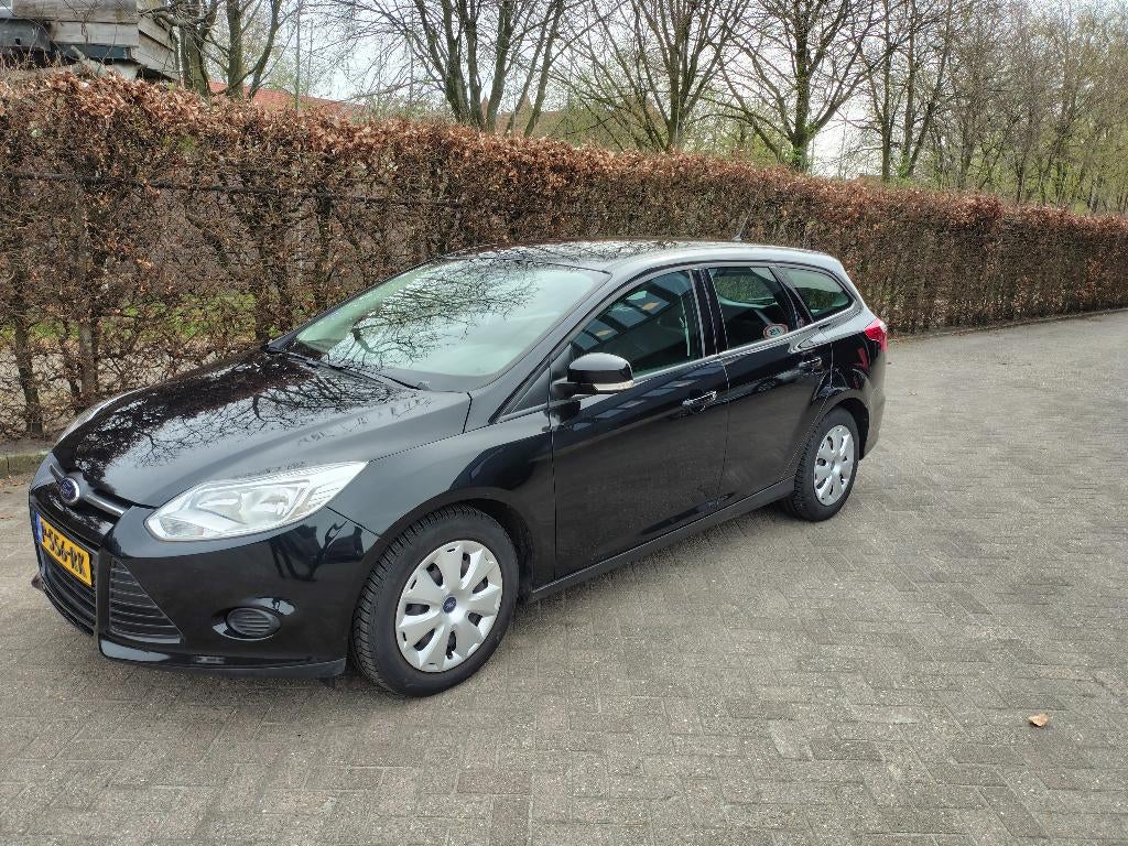 Ford Focus 1.0 Eco 2013 Wagon Nieuwe distributie+Koppakking, 100 pk, Zwart, Handgeschakeld, 998 cc
