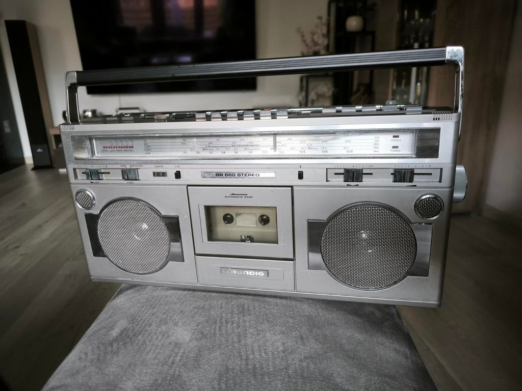 Grundig RR660 STEREO RADIO, Audio, Tv en Foto, Ophalen of Verzenden, Gebruikt