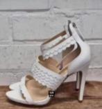 Aperlai - Prachtige leren pumps maat 40 - Nieuw €475, Kleding | Dames, Schoenen, Wit, Nieuw, Ophalen of Verzenden, X