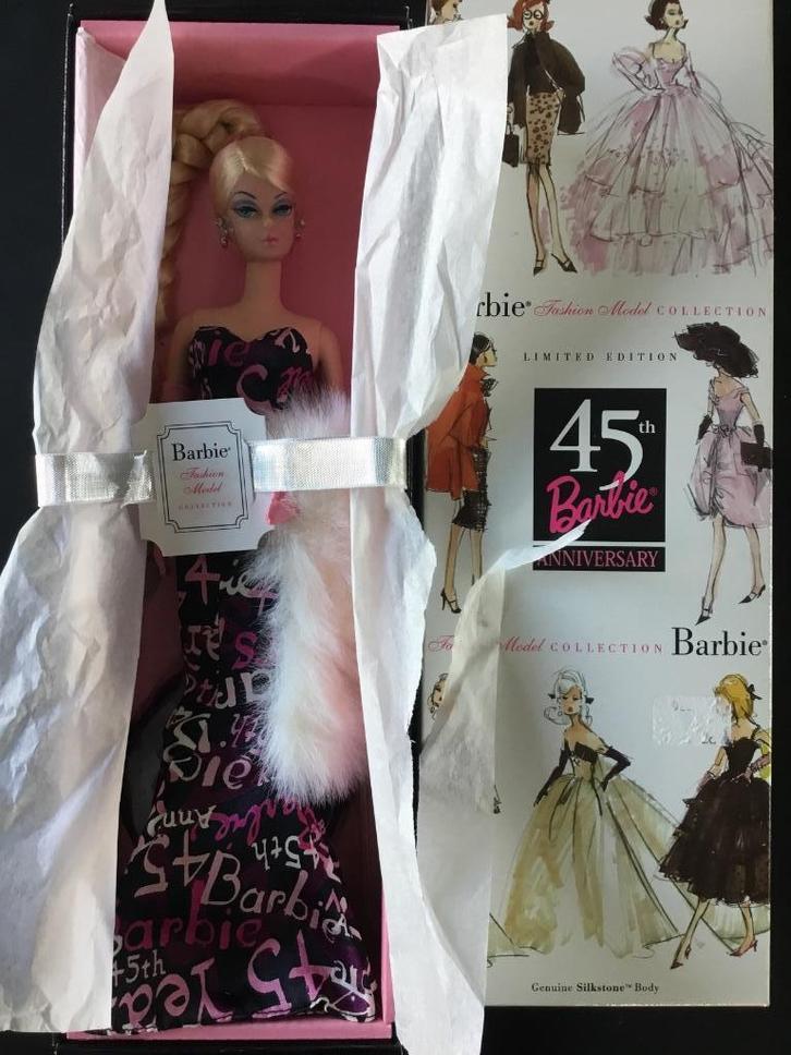 NRFB 45-jarig jubileum Barbie Silkstone-pop, Mattel, Verzamelen, Poppen, Nieuw, Pop, Ophalen