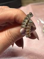 Prachtige oorbellen, Ophalen of Verzenden, Overige materialen, Oorbellen