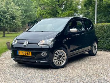 Nette Volkswagen up! 1.0 44KW 2012 historie apk nieuw  Zwart beschikbaar voor biedingen