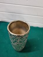vaas zilver kleurig, Huis en Inrichting, Ophalen of Verzenden, 'T Olde Gre-j, Info@toldegrej.nl, Endepoelstraat 20f Didam