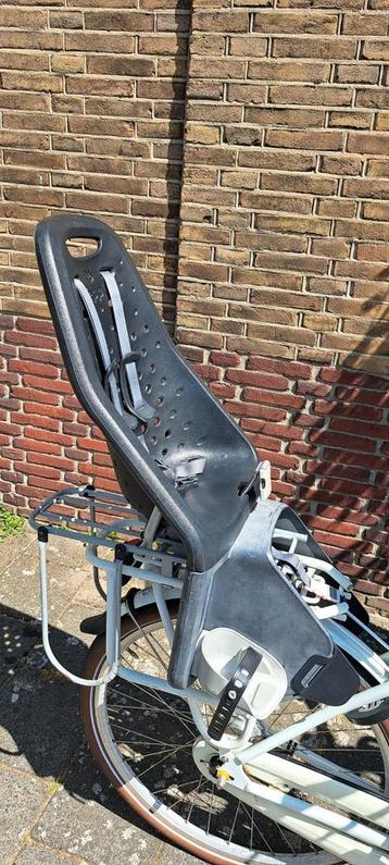 Thule Yepp achterzitje / fietsstoel beschikbaar voor biedingen