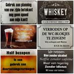 Warning alcohol believe whispering reclamebord van metaal, Huis en Inrichting, Woonaccessoires | Tekstborden en Spreuken, Nieuw