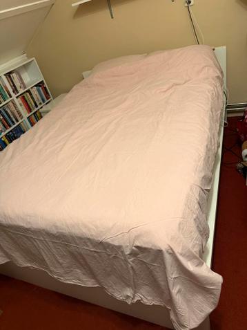Ikea Malm bed 140x200 met lattenbodem - afbeelding 1