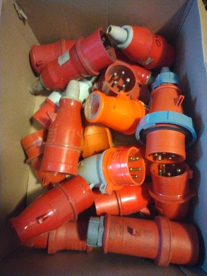 Diverse krachtstroom en CEE stekkers, Doe-het-zelf en Verbouw, Elektra en Kabels, Gebruikt, Stekker, Ophalen of Verzenden