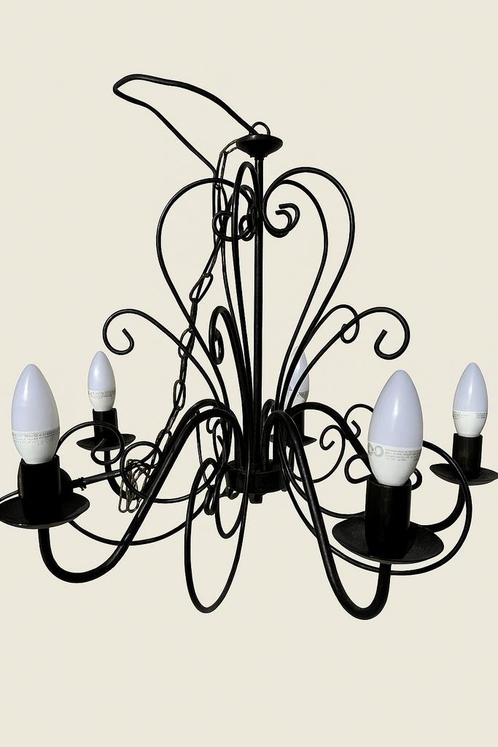 Sfeervolle zwarte hanglamp met LED lampen, Huis en Inrichting, Lampen | Kroonluchters, Gebruikt, Metaal, Ophalen