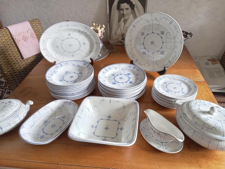 eetservies villeroy en boch DRESDEN+dresden saxony, Antiek en Kunst, Antiek | Servies compleet, Ophalen