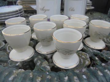 9 x Eierdop KPM Krister met wit bloem takje beschikbaar voor biedingen