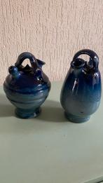 Twee blauwen kruikvaasjes, Antiek en Kunst, Antiek | Vazen, Ophalen of Verzenden