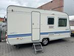 Adria Unica 431 DD met z.g.a.n. dorema voortent, Caravans en Kamperen, Caravans, Schokbreker, Overige typen, Bedrijf, Treinzit