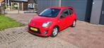 Renault Twingo 1.2 16V  Rood, Auto's, 839 kg, Zwart, 4 cilinders, 4 stoelen