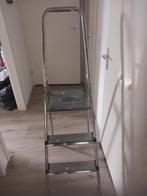Aluminium trap met 3 treden, Doe-het-zelf en Verbouw, Ladders en Trappen, Gebruikt, Trap, Ophalen of Verzenden, Opvouwbaar of Inschuifbaar