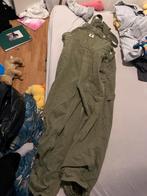 Monki tuinbroek - Maat M - Olijfgroen, Kleding | Dames, Jumpsuits, Ophalen, Zo goed als nieuw, Maat 38/40 (M), Groen