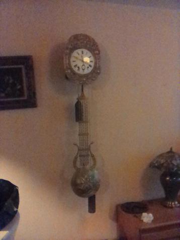 Antieke Comtoise Klok opknappertje beschikbaar voor biedingen