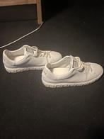 Versace Schoenen Heren Maat 43 - Zo goed als nieuw!, Kleding | Heren, Schoenen, Ophalen of Verzenden, Zo goed als nieuw, Wit, Sneakers of Gympen