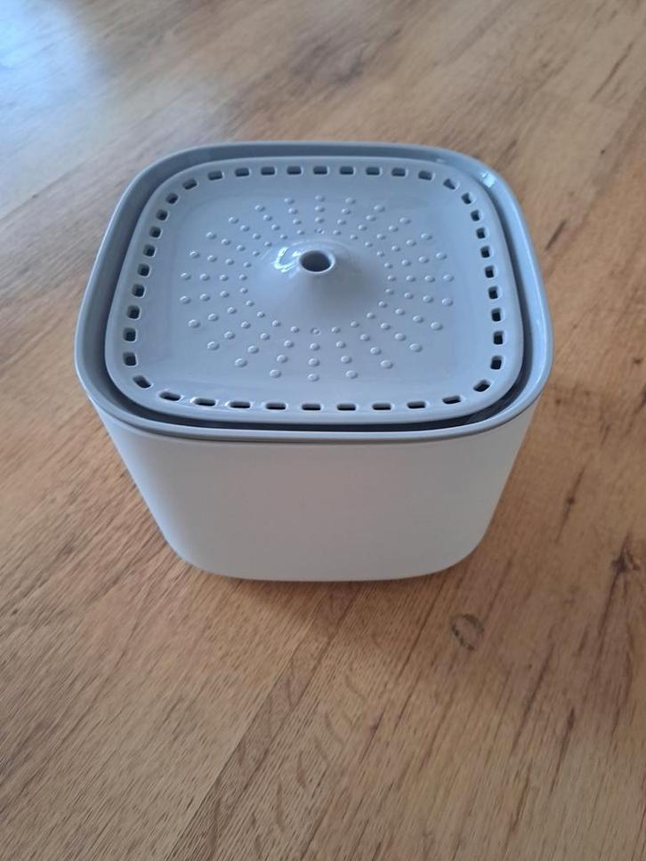 Drinkfontein kat, Dieren en Toebehoren, Kattenvoerbakken en Drinkbakken, Zo goed als nieuw, Ophalen