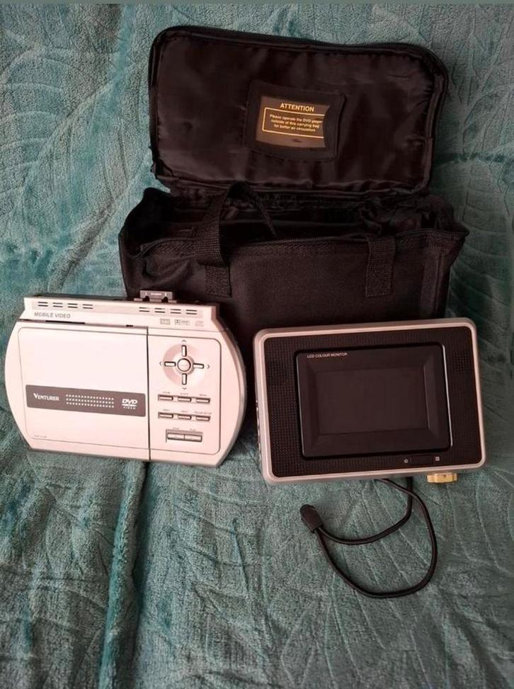 Auto DVD speler 2 schermen, Spelcomputers en Games, Spelcomputers | Nintendo DS, Gebruikt, Ophalen