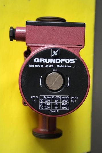 GRUNDFOS UPS 15 45 X 20   CV pomp (circulatiepomp) NOS  beschikbaar voor biedingen