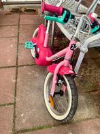 Girl's bike with training walker and training wheels, Fietsen en Brommers, Fietsen | Kinderfietsjes, Ophalen, Zo goed als nieuw