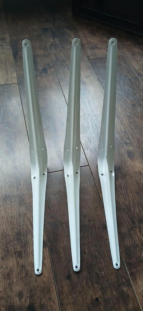 Diverse plankdragers wit set 3 en 4 stuks 30x35cm tot 70kg, Doe-het-zelf en Verbouw, IJzerwaren en Bevestigingsmiddelen, Gebruikt