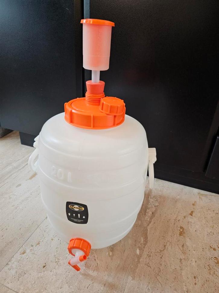 Speidel gistingsvat 20L bier / wijn maken + waterslot kraan, Hobby en Vrije tijd, Overige Hobby en Vrije tijd, Zo goed als nieuw