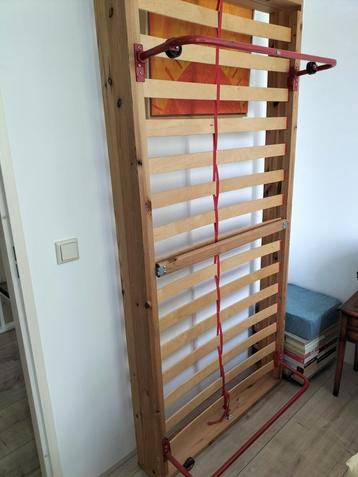 Flexa onderschuif bed. Poten makkelijk in en uit te klappen beschikbaar voor biedingen