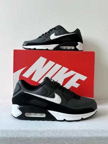 Nike Air Max 90 Iron Grey (EU 42,5 / 43 / 44) beschikbaar voor biedingen