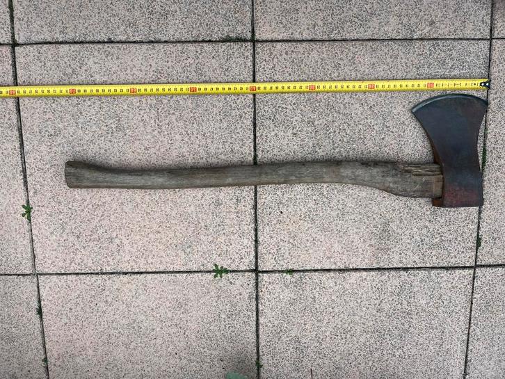 Oude Bijl gestempeld, Doe-het-zelf en Verbouw, Gereedschap | Handgereedschap, Gebruikt, Ophalen of Verzenden