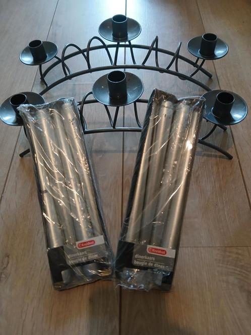 2 kandelaars + 6 dinerkaarsen, Huis en Inrichting, Woonaccessoires | Kandelaars en Kaarsen, Zo goed als nieuw, Minder dan 25 cm