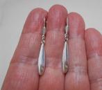 Zilveren vintage oorbellen met pegels nr.752, Hangers, Verzenden, Zo goed als nieuw, Zilver