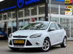 Ford Focus 1.0 Champions League Navi Nw APK Stoel VW Park.se, Euro 5, 101 pk, Gebruikt, 635 kg