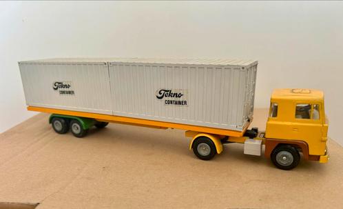 Tekno Scania Container Truck - Vintage Model, Hobby en Vrije tijd, Modelauto's | 1:50, Gebruikt, Bus of Vrachtwagen, Tekno, Ophalen of Verzenden