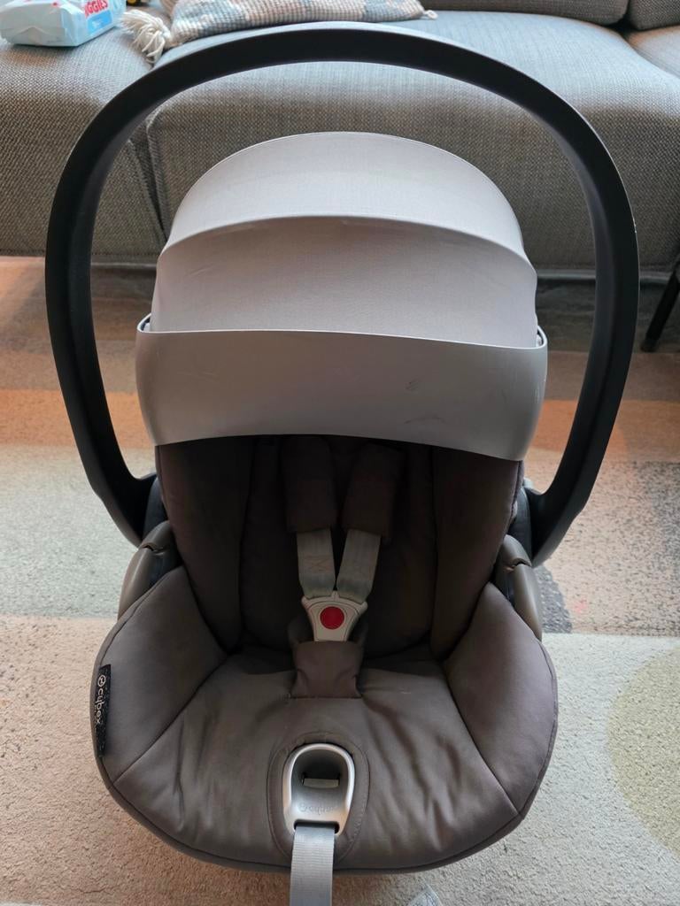 Cybex Cloud Z i-Size + Isofix Base + Voetenzak, Kinderen en Baby's, Autostoeltjes, Zo goed als nieuw, Isofix, 0 t/m 13 kg, Slaapstand