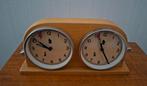 Jaren 60 70 MOM Hongarije schaakklok, Antiek en Kunst, Antiek | Klokken, Ophalen of Verzenden