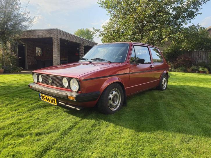 Volkswagen Golf MK1 1.1 C 1983, Auto's, Volkswagen, Particulier, Golf, Benzine, Hatchback, Handgeschakeld, Rood, Voorwielaandrijving