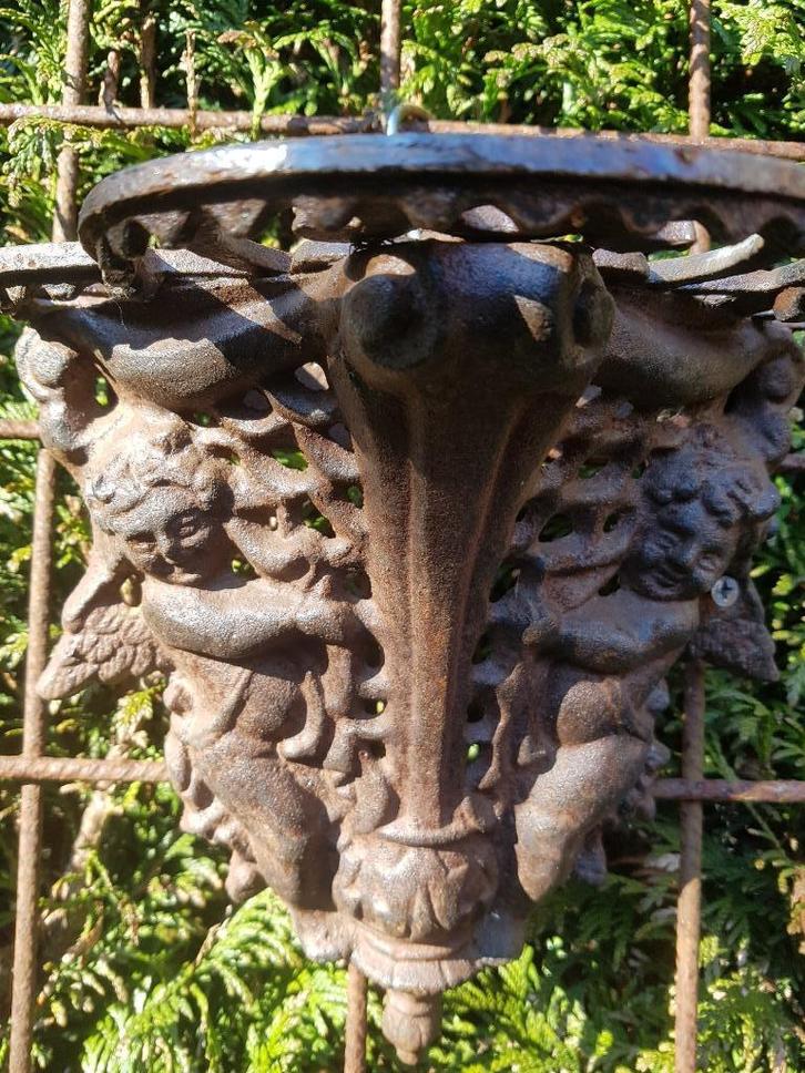 mooie gietijzeren decoratieve engelen console (brocante), Tuin en Terras, Tuinwanddecoratie, Gebruikt, Ophalen of Verzenden