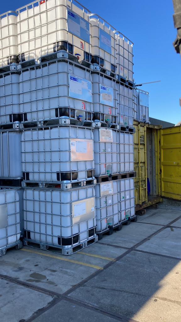 Ibc Container 1000L – ibc kratten Wateropslag | Houtopslag, Tuin en Terras, Regentonnen, Zo goed als nieuw, Kunststof, 150 liter of meer
