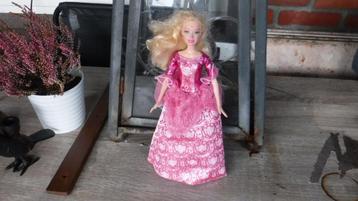 blonde Barbie Christel  V beschikbaar voor biedingen