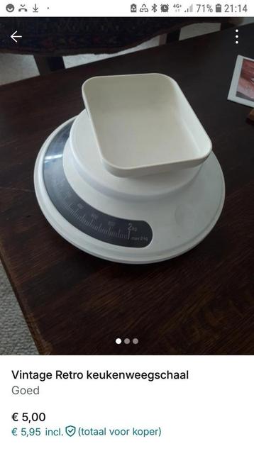 Vintage oude weegschaal beschikbaar voor biedingen