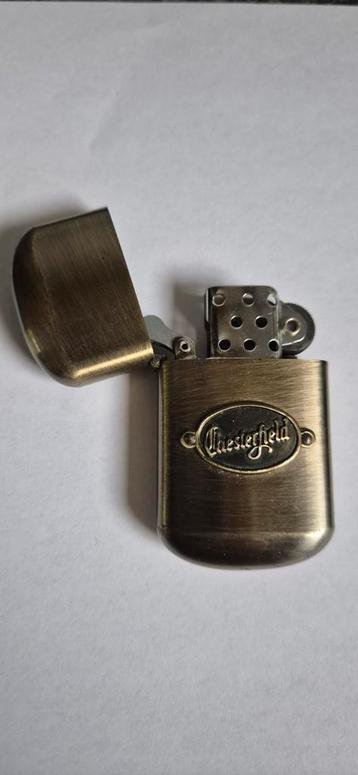 Vintage zippo aansteker Chesterfield beschikbaar voor biedingen