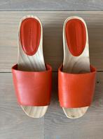 Zara 35 oranje muiltjes klompjes houten instappers egf, Kleding | Dames, Schoenen, Zara, Oranje, Zo goed als nieuw, Sandalen of Muiltjes